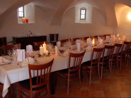 照片: Koehn&amp;#039;s Schlosskeller Gl&amp;uuml;cksburg